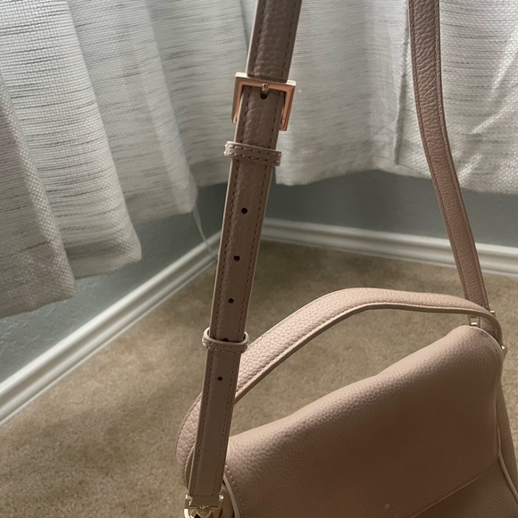 Kate Spade Satchel - Picture 6 of 17